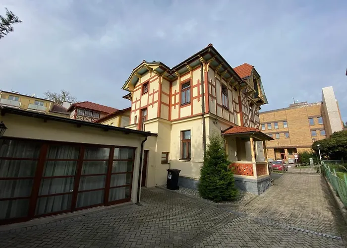 Bellevue Pensionat 3*